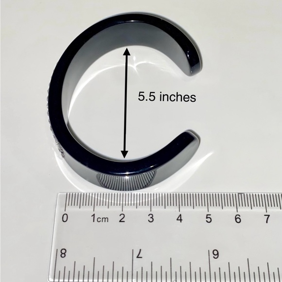 Handmade Black Crystal Acrylic Cuff Bracelet For Women, Modern Design Cuff - Picture 7 of 14